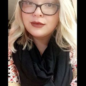 Meet your Posher, Allison